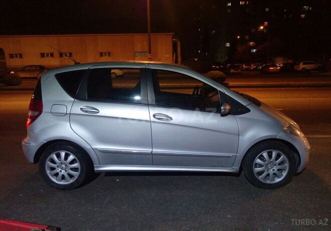 Mercedes A 200 2005, 180,000 km - 2.0 l - Bakı