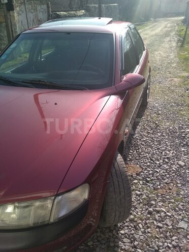 Opel Vectra 1996, 400,000 km - 1.8 л - Qax