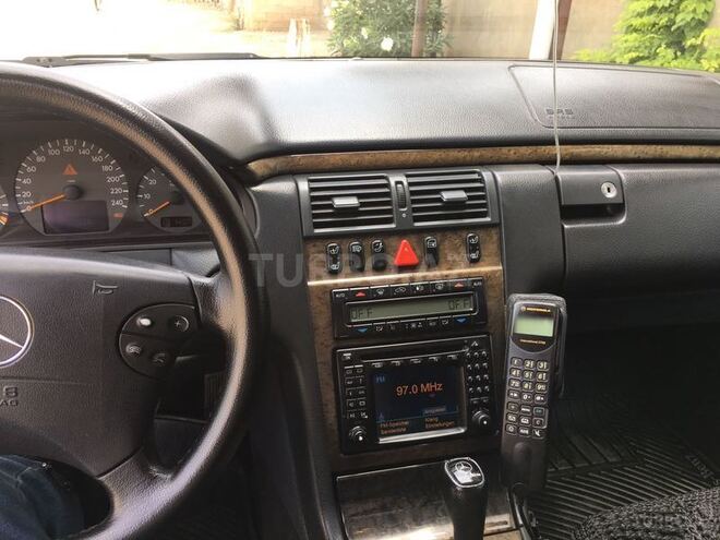 Mercedes E 240 2000, 188,000 km - 2.4 l - Bakı