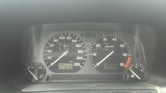 Volkswagen Golf 1995, 2,700,000 km - 0.2 l - Bakı