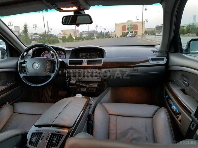 BMW 745 2002, 220,000 km - 4.4 l - Bakı