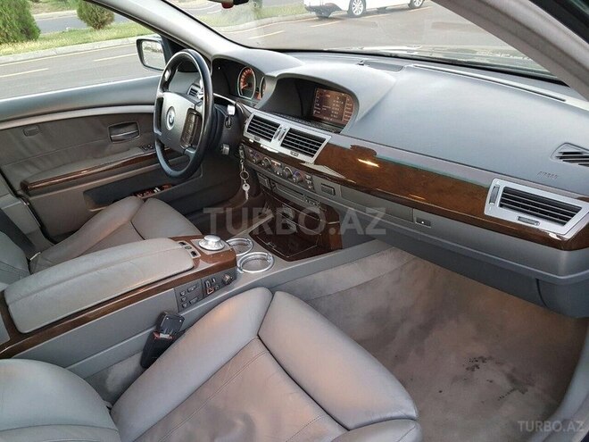 BMW 745 2002, 220,000 km - 4.4 l - Bakı