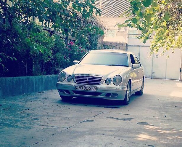 Mercedes E 320 2002, 241,000 km - 3.2 л - Bakı