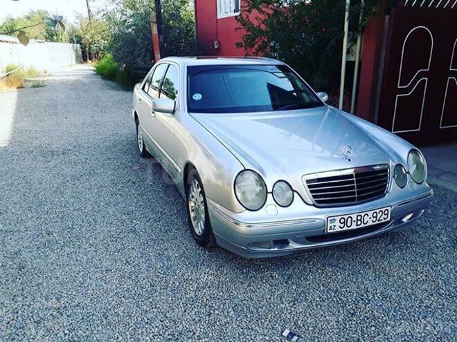 Mercedes E 320 2002, 241,000 km - 3.2 л - Bakı
