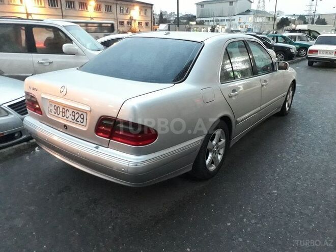 Mercedes E 320 2002, 241,000 km - 3.2 л - Bakı