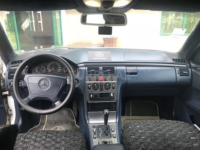 Mercedes E 230 1997, 180,000 km - 0.2 l - Sumqayıt