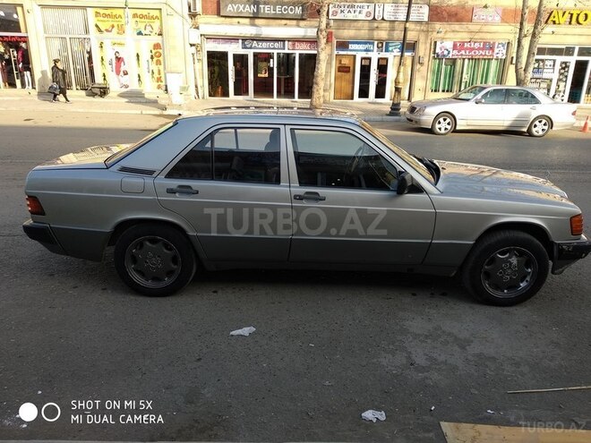 Mercedes 190 1989, 214,510 km - 2.6 l - Bakı