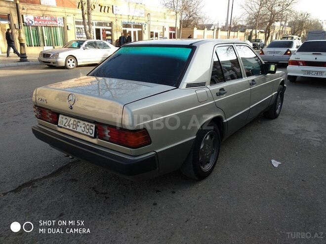 Mercedes 190 1989, 214,510 km - 2.6 l - Bakı