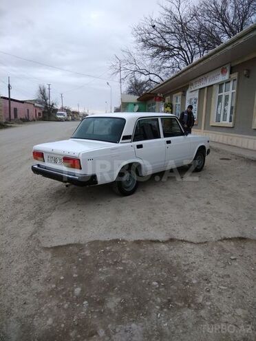 LADA (VAZ) 2107 2004, 170,000 km - 1.6 л - Şabran