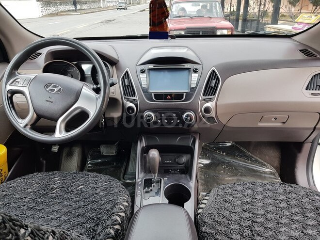 Hyundai ix35 2010, 97,000 km - 2.0 л - Zaqatala