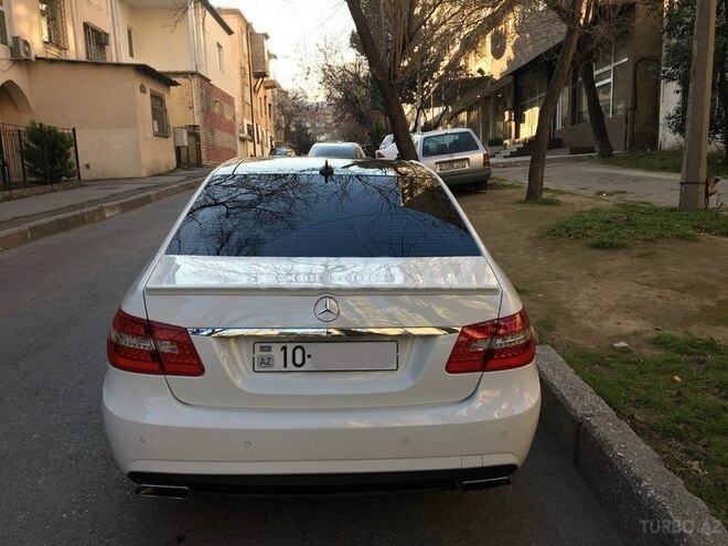 Mercedes E 200 2011, 91,550 km - 1.8 l - Bakı