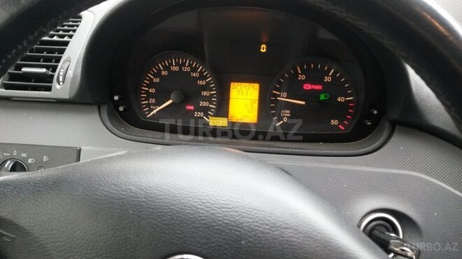 Mercedes Vito 111 2009, 310,000 km - 2.2 l - Bakı