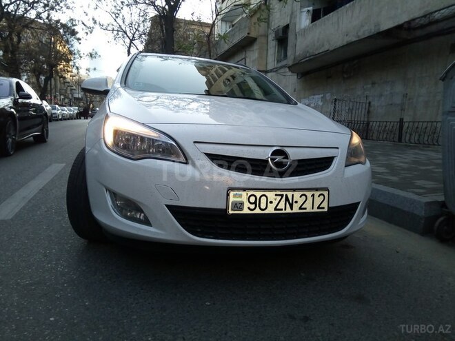 Opel Astra 2011, 246,200 km - 1.3 l - Bakı