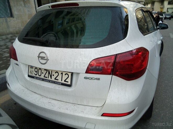 Opel Astra 2011, 246,200 km - 1.3 l - Bakı