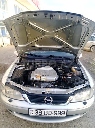 Opel Vectra 2001, 346,000 km - 1.8 l - Qusar