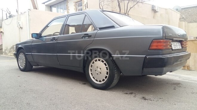 Mercedes 190 1990, 318,300 km - 2.0 л - Bakı