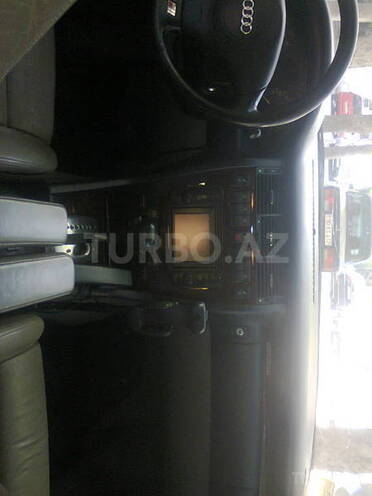 Audi A8 1999, 200,000 km - 3.0 l - Bakı
