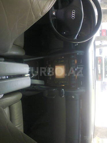 Audi A8 1999, 200,000 km - 3.0 l - Bakı
