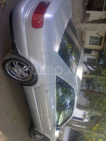 Audi A8 1999, 200,000 km - 3.0 l - Bakı