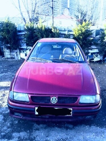 Volkswagen Polo 1995, 195,000 km - 1.4 l - Bakı