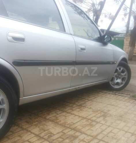 Opel Vectra 1996, 301,000 km - 1.8 л - Biləsuvar