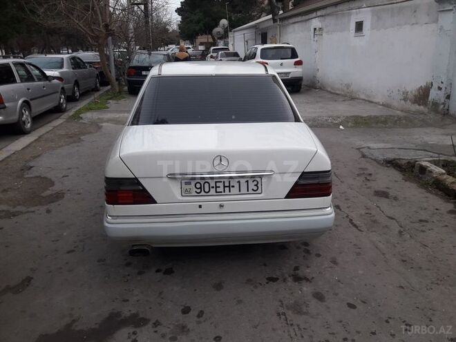 Mercedes E 220 1994, 422,200 km - 2.2 л - Bakı