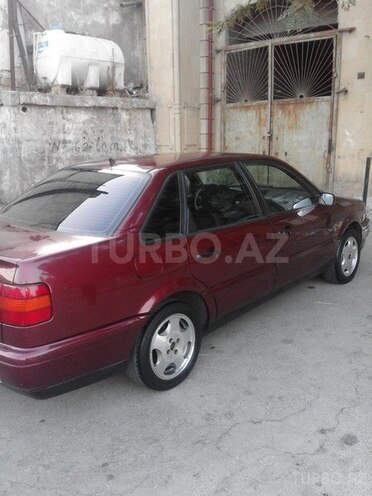 Volkswagen Passat 1994, 275,452 km - 2.0 l - Bakı
