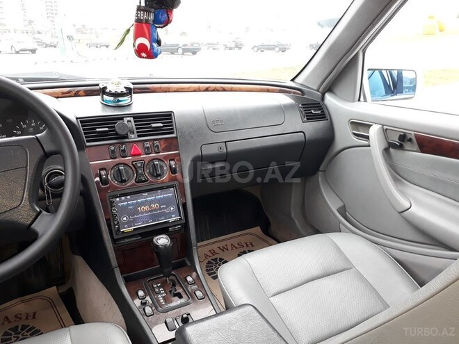 Mercedes C 230 1999, 237,000 km - 2.3 l - Bakı