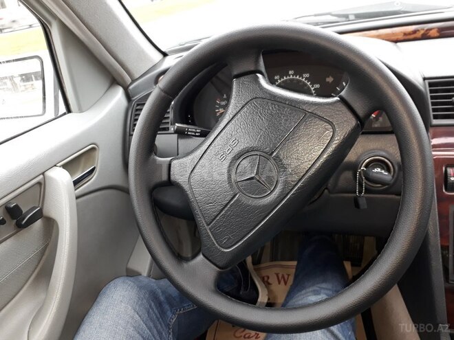 Mercedes C 230 1999, 237,000 km - 2.3 l - Bakı