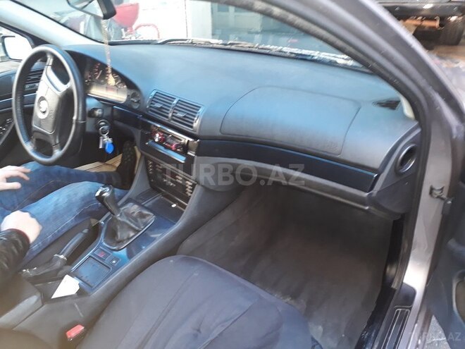 BMW 520 1997, 260,000 km - 2.0 l - Bakı