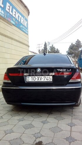 BMW 745 2003, 220,000 km - 3.5 l - Sumqayıt