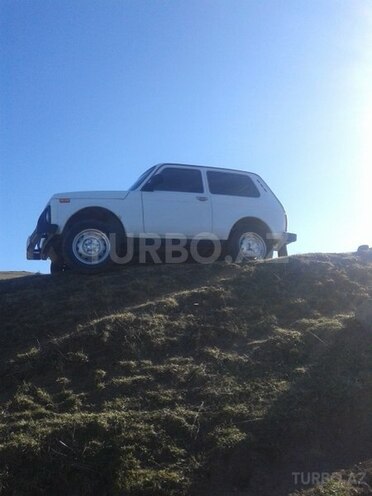 LADA (VAZ) Niva 2012, 110,000 km - 1.7 l - Lerik