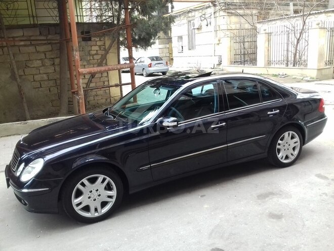 Mercedes E 320 2004, 255,000 km - 3.2 l - Bakı