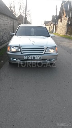 Mercedes C 240 1999, 235,691 km - 2.4 л - Zaqatala