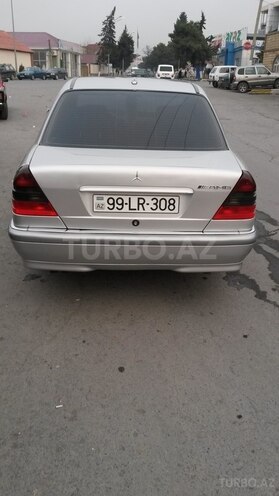 Mercedes C 240 1999, 235,691 km - 2.4 л - Zaqatala