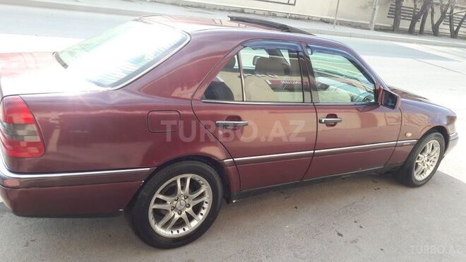 Mercedes C 220 1996, 280,000 km - 2.2 l - Bakı