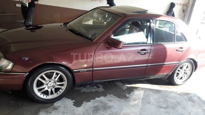 Mercedes C 220 1996, 280,000 km - 2.2 l - Bakı