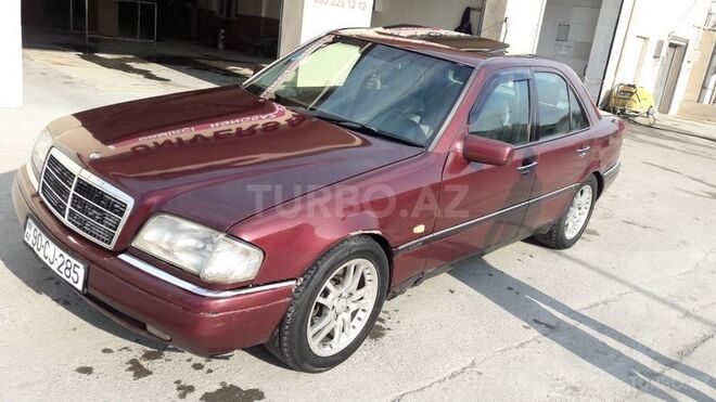 Mercedes C 220 1996, 280,000 km - 2.2 l - Bakı