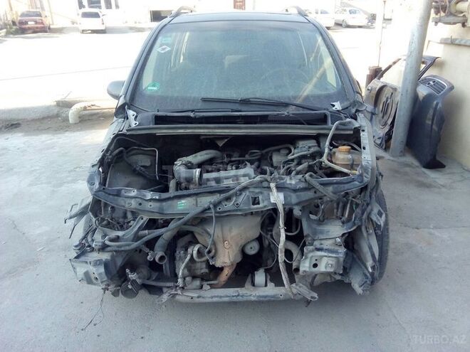 Opel Zafira 2000, 200,000 km - 1.8 л - Bakı