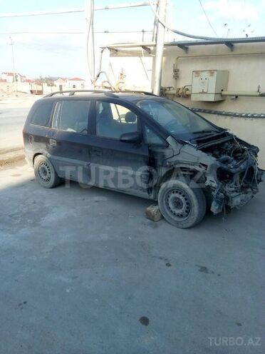 Opel Zafira 2000, 200,000 km - 1.8 л - Bakı