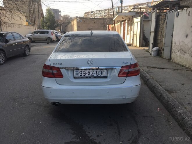 Mercedes E 200 2009, 128,000 km - 1.8 l - Bakı