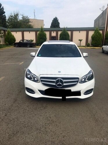 Mercedes E 220 2013, 68,000 km - 2.2 l - Gəncə