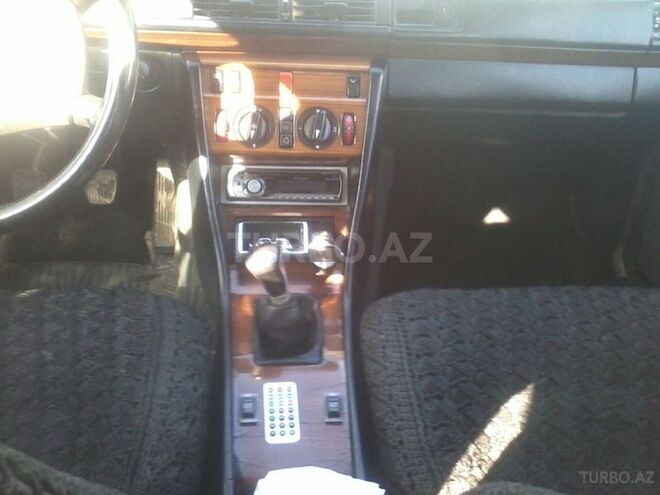 Mercedes E 200 1998, 460,000 km - 2.0 l - Bakı