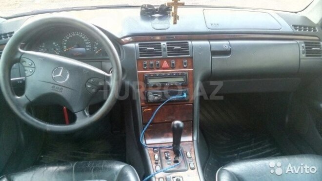 Mercedes E 200 1998, 460,000 km - 2.0 l - Bakı