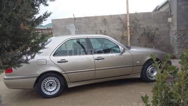 Mercedes C 230 1997, 270,000 km - 2.3 л - Bakı