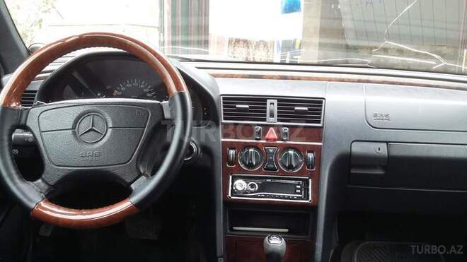 Mercedes C 230 1997, 270,000 km - 2.3 л - Bakı