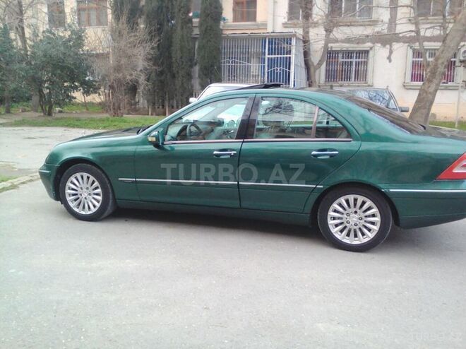 Mercedes C 220 2000, 354,000 km - 2.2 l - Bakı