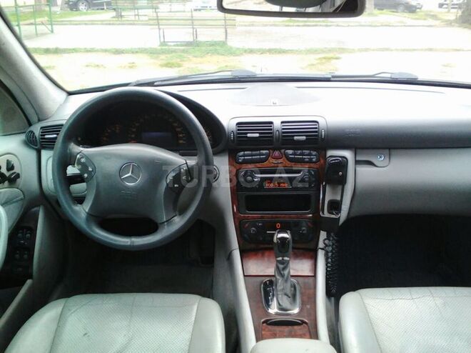 Mercedes C 220 2000, 354,000 km - 2.2 l - Bakı