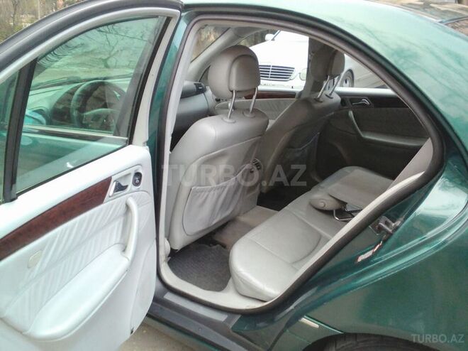 Mercedes C 220 2000, 354,000 km - 2.2 l - Bakı