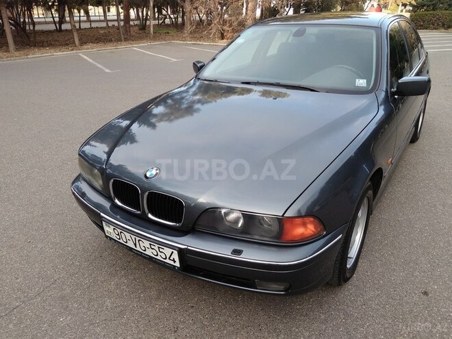 BMW 523 1999, 197,000 km - 2.5 l - Sumqayıt